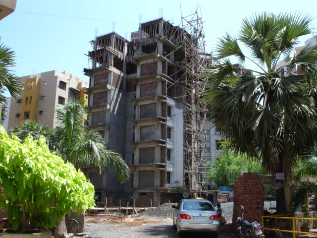 Flat on rent in Shubham, Kandivali West
