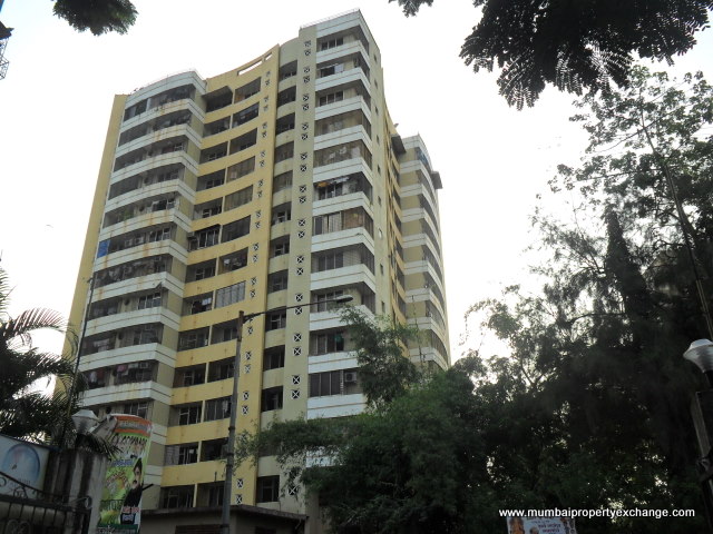 Green Towers, Andheri West by Lashkaria Group