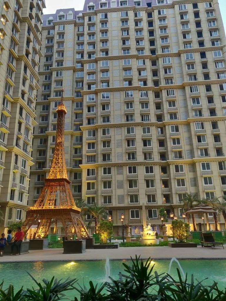 Kanakia Paris, Bandra East by Kanakia Spaces Realty