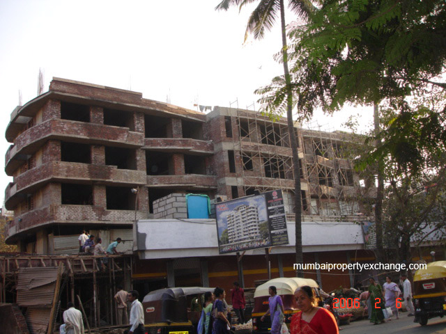 Flat on rent in Goyal Plaza, Borivali East