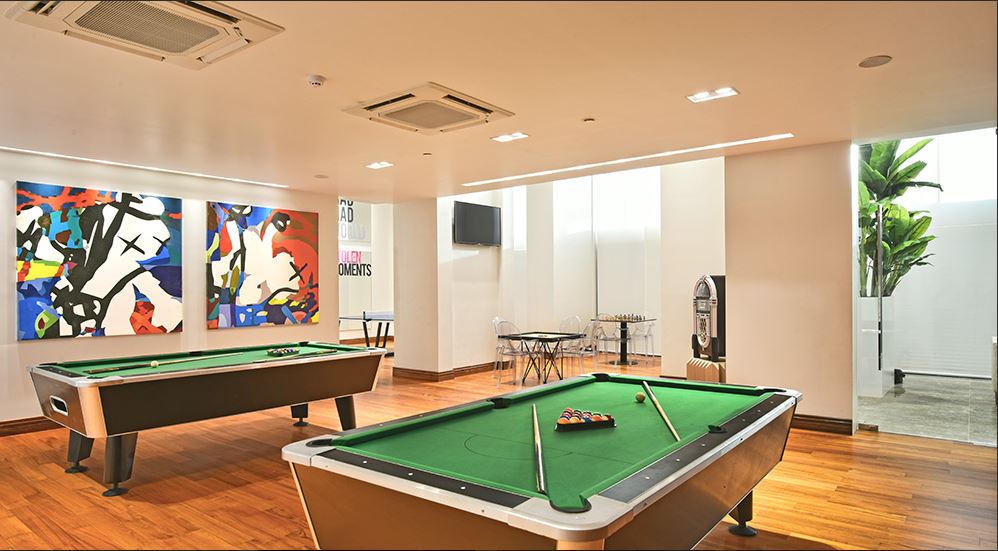 Rustomjee Paramount Khar(W) Indoor Games Room