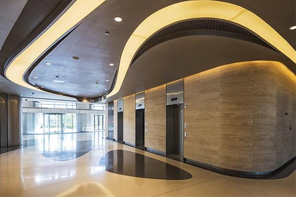Cayenne Lift Lobby