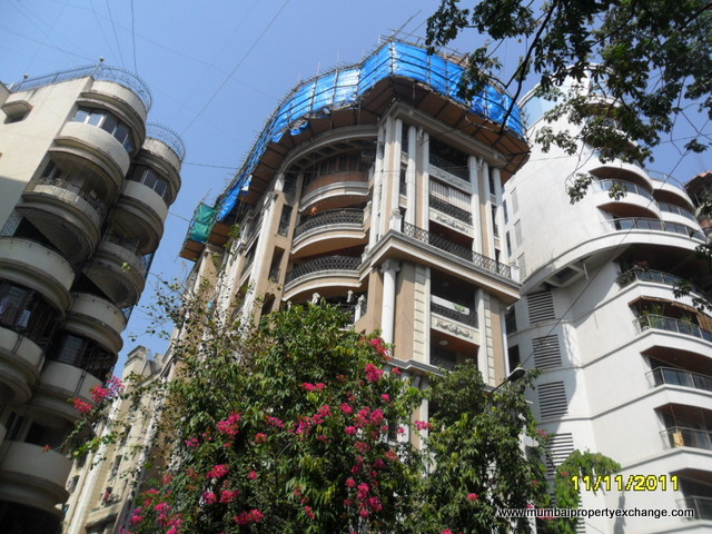 La Vie, Khar West by L.Nagpal Developers