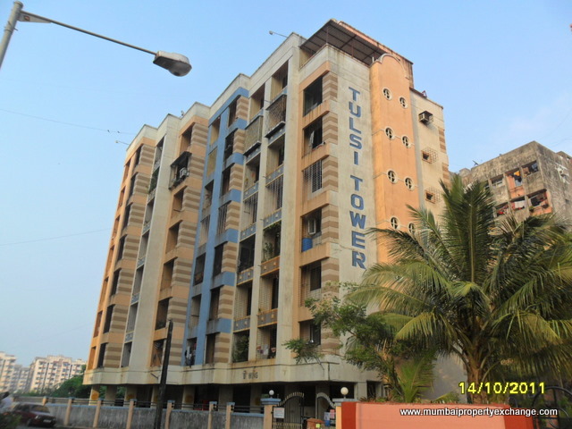 Flat on rent in Tulsi Tower, Malad West