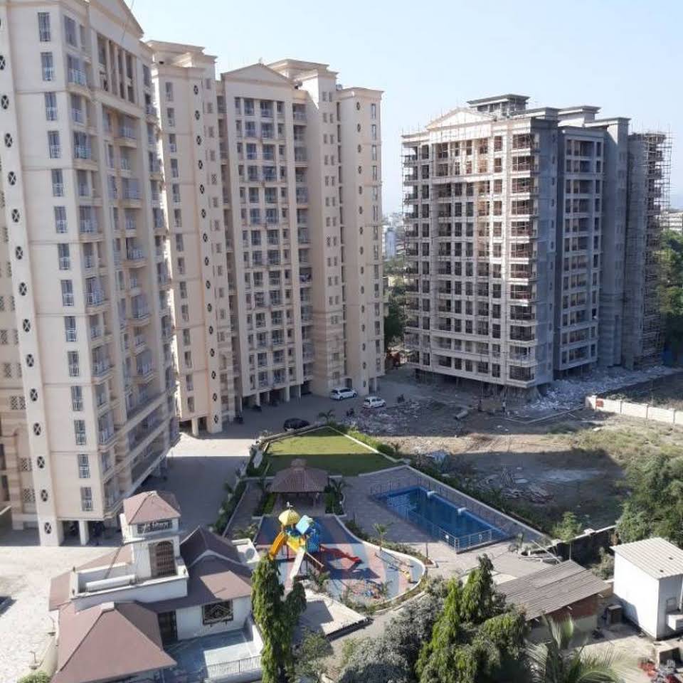 Regal Square Actual Elevation Image 2