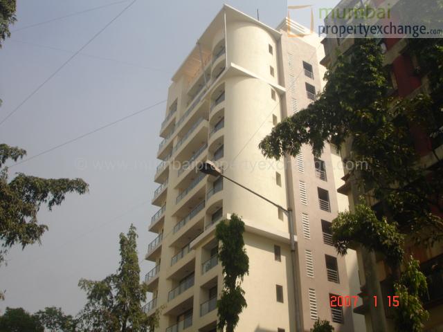Flat on rent in Emerald Heights, Chembur
