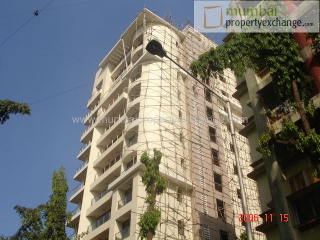 Flat on rent in Emerald Heights, Chembur
