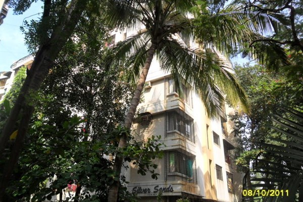 Flat on rent in Silver Sands, Goregaon West