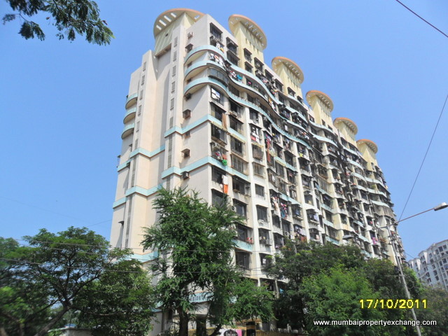 Flat for sale in Raj Heights, Kandivali West