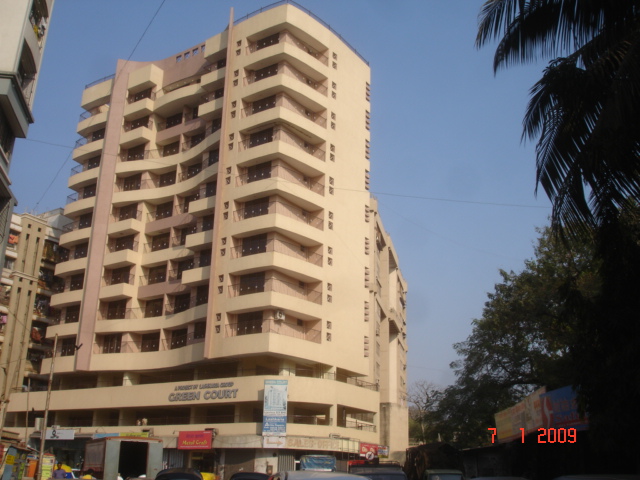 Green Court, Andheri West by Lashkaria Group