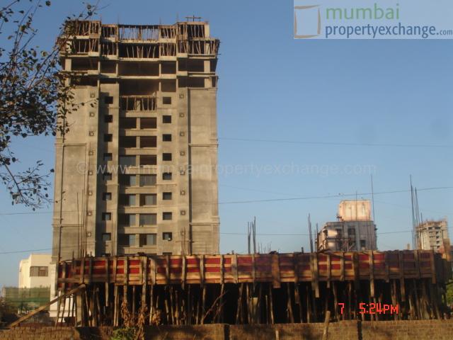 Flat on rent in Royal Classic, Mulund West