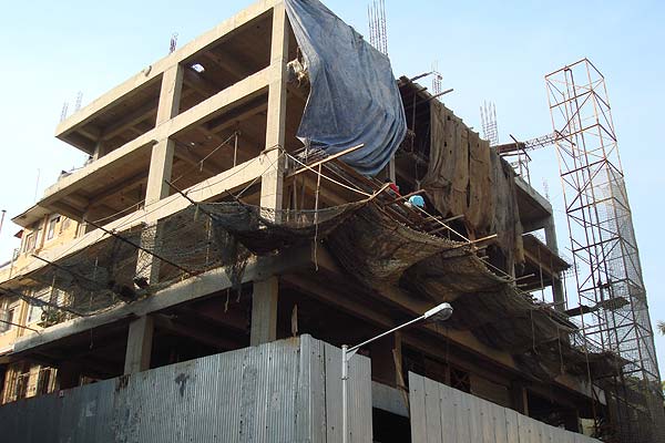 Kohinoor, Peddar Road by Lokhandwala Infrastructure (P) Ltd