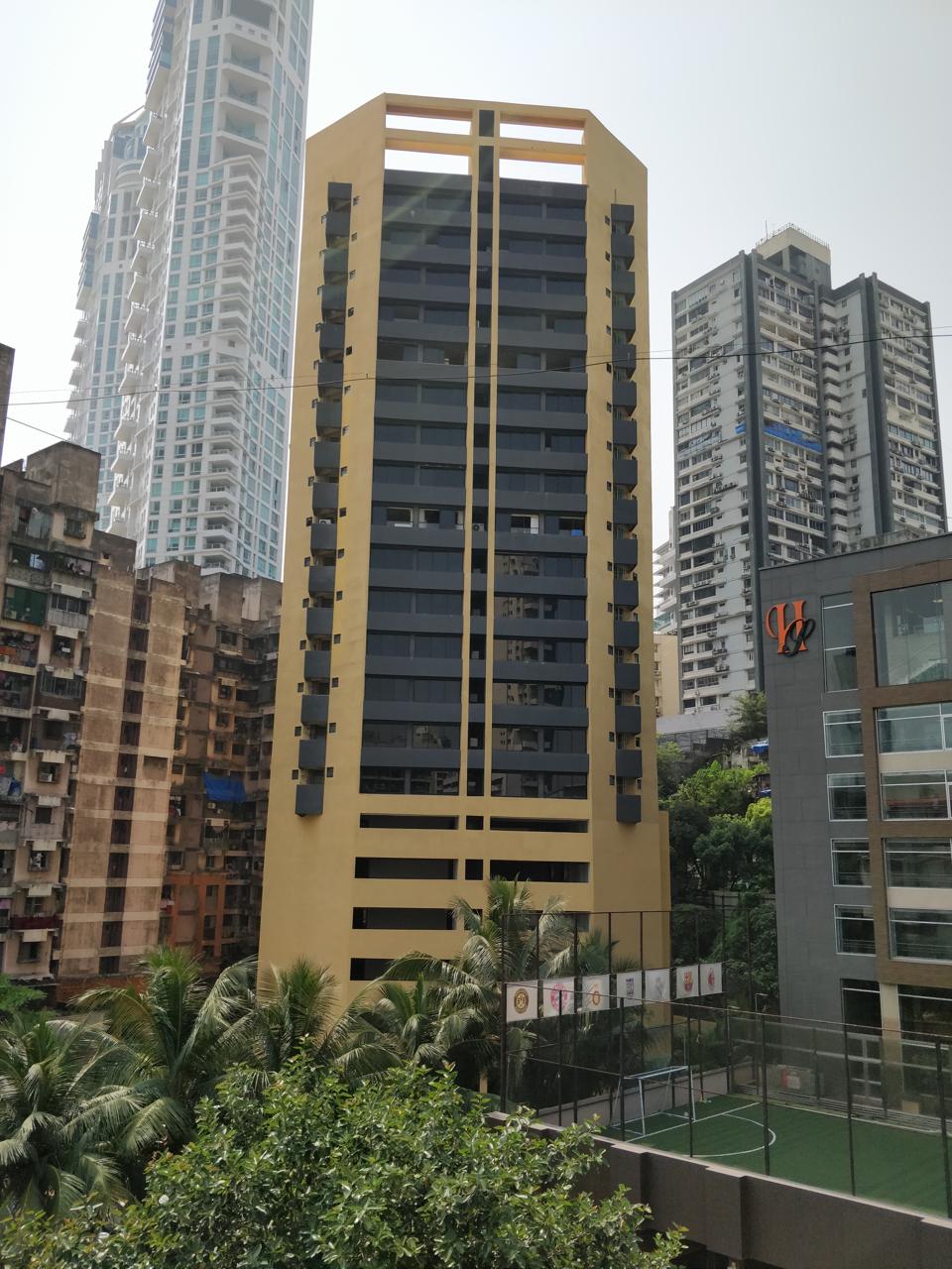 Crescent Tower, Tardeo by Shapoorji Pallonji Real Estate