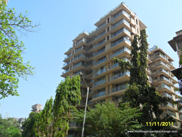 Madhur Milan, Khar West by The Wadhwa Group