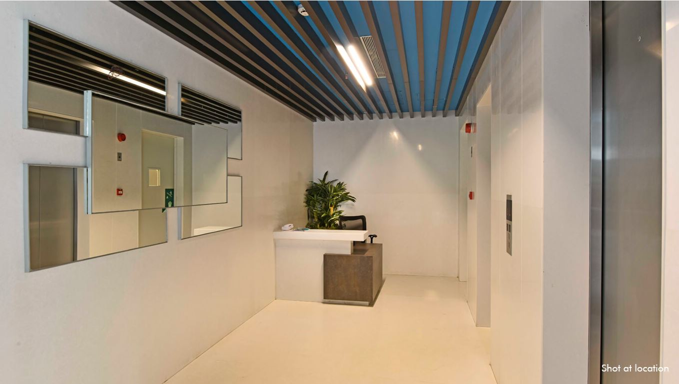 28232_oth_Rustomjee_Central_Park_Entrance_Lobby_View_3