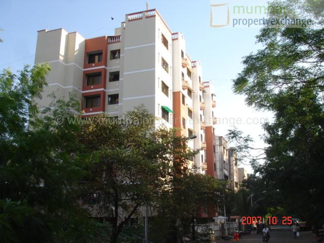 Flat on rent in Siddhatek, Kandivali West