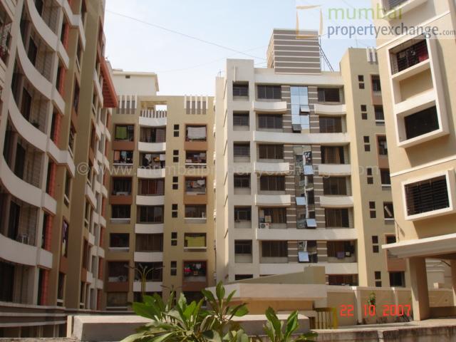 Flat on rent in Usha Garden, Malad West