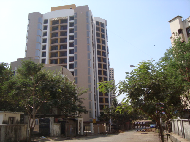 Flat on rent in Riddhi Tower, Goregaon East