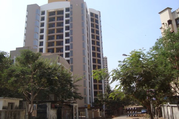 Flat on rent in Riddhi Tower, Goregaon East