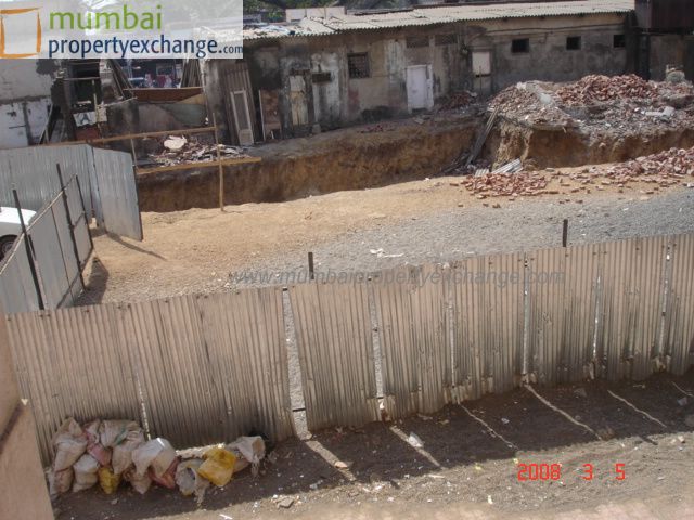 Flat on rent in Samarth Laxmi, Kandivali East