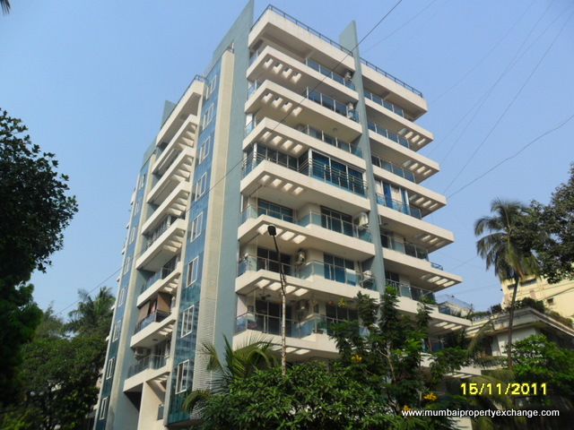Crescent, Bandra West by Lokhandwala Constructions Ind Pvt Ltd