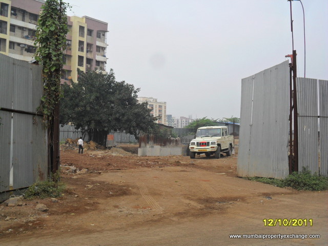 Flat on rent in Shakti Tower, Malad West