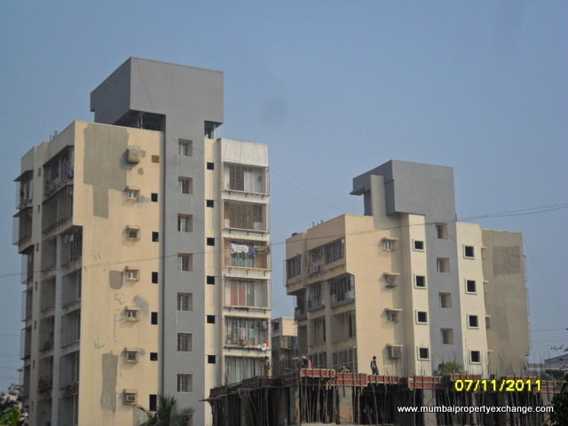 Flat on rent in Sant Sudama, Santacruz East
