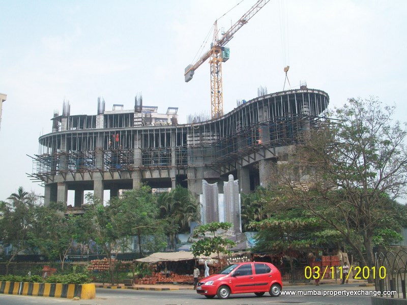 Flat on rent in Aquaria Grand A Wing, Borivali West