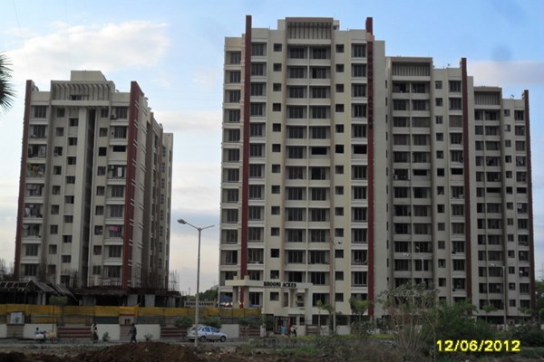 Flat on rent in Bhoomi Acres, Thane West