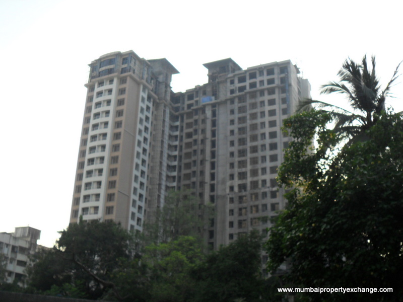 Flat on rent in Ajmera Pristine, Borivali West