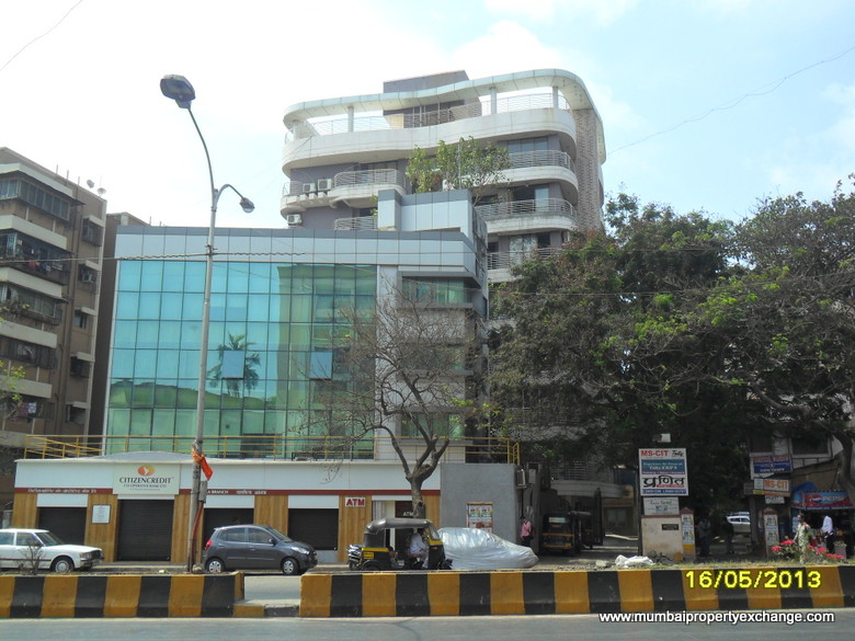 Flat on rent in Shelton, Santacruz East