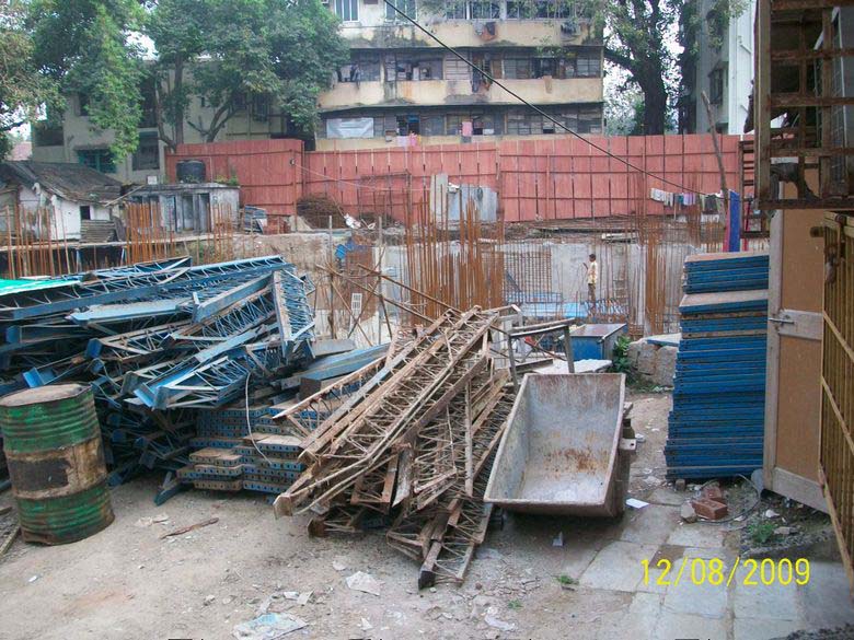 Flat on rent in Shanti Aashish, Dadar West