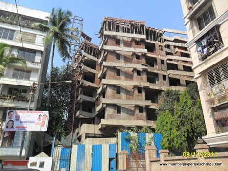 Naiyan Society by Pragatee Builders and Developers