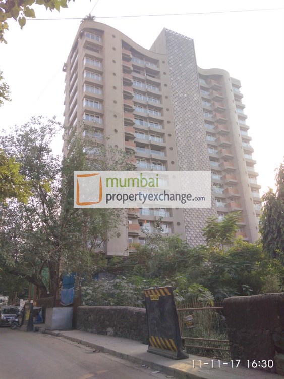 Flat on rent in Chembur Castle, Chembur