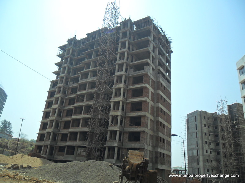 Crystal Isle Apartment, Goregaon East by Royal Palms India Pvt Ltd