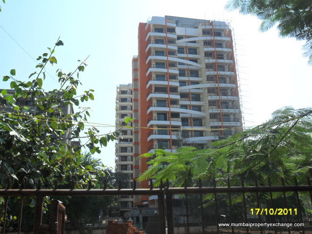 Flat on rent in Gokul Vrindavan, Kandivali West