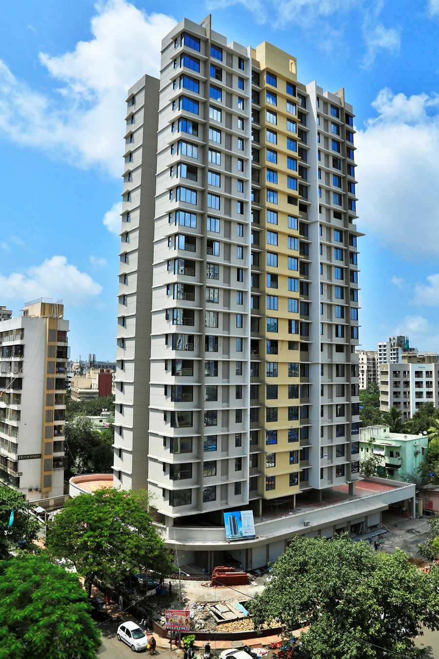 Flat on rent in Sand Dunes, Malad West