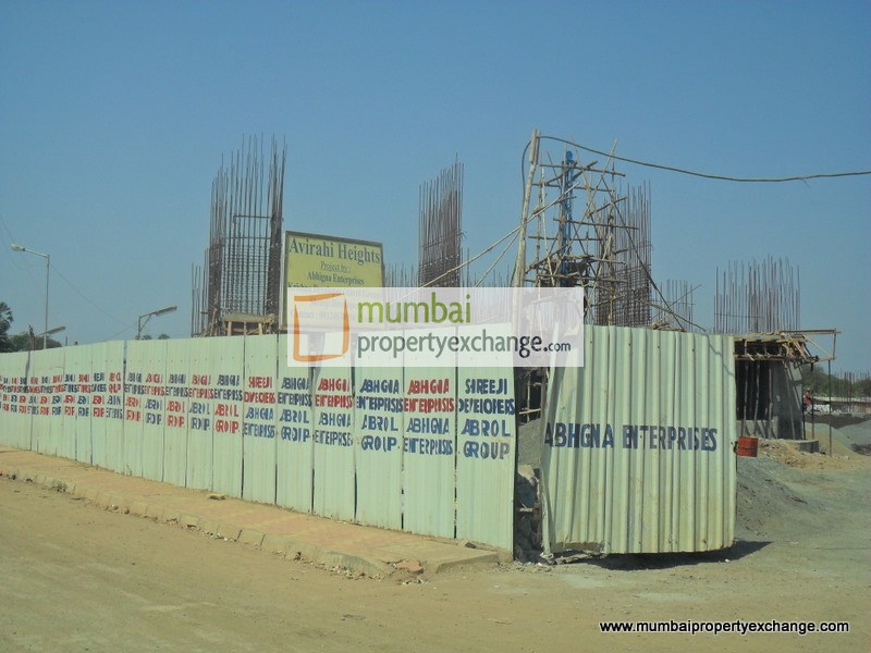 Flat on rent in Avirahi Heights, Malad West