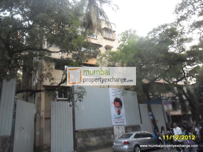 Flat on rent in Shamik Grace, Vile Parle East