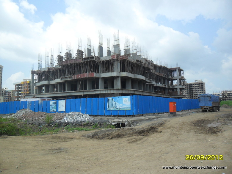 Flat on rent in Sahakar Heights, Mira Road