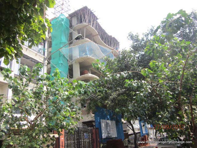 Flat on rent in Aayush Aangan, Chembur