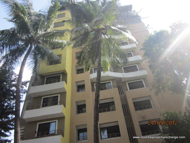 Building No 84, Chembur by Haware