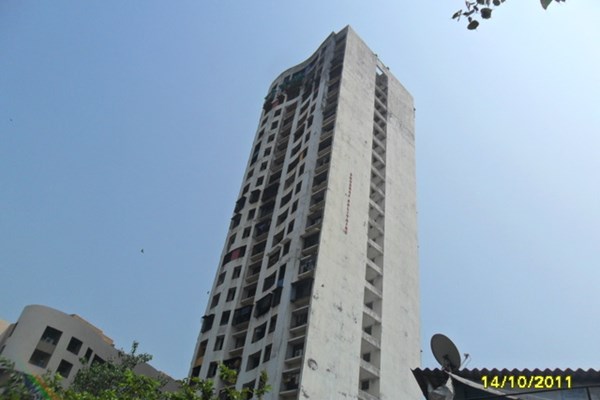Flat for sale in Dheeraj Solitaire, Malad West
