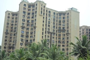 Monarch Pacific Towers, Andheri West by Monarch Constructions