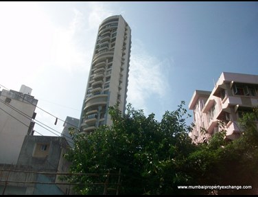 998 Main - Crescent Heights, Tardeo