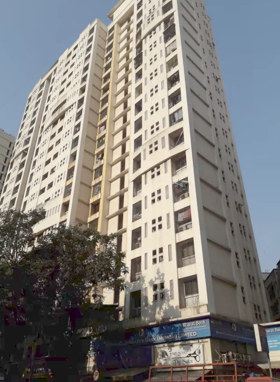 2 BHK Fully in Shah Arcade 2, Malad East