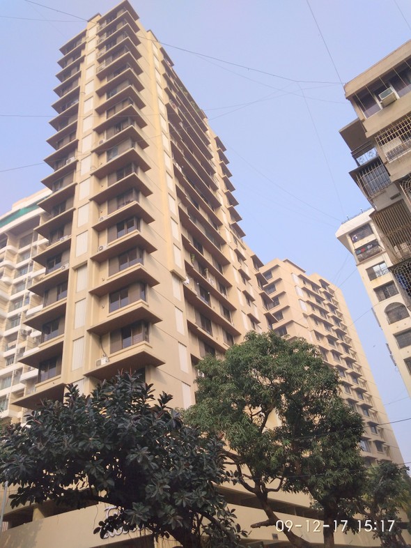 4 BHK Semi-Furnished in Two Roses , Bandra West