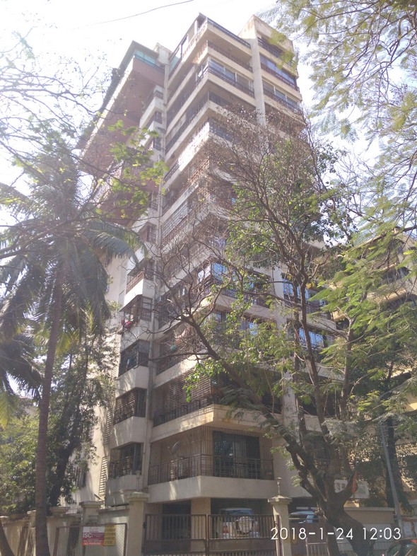 2 BHK Semi-Furnished in Madhuvan , Santacruz West