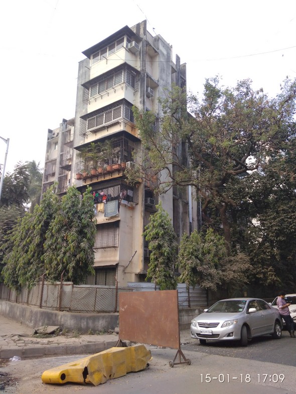 3 Semi-Furnished in Nugget , Khar West