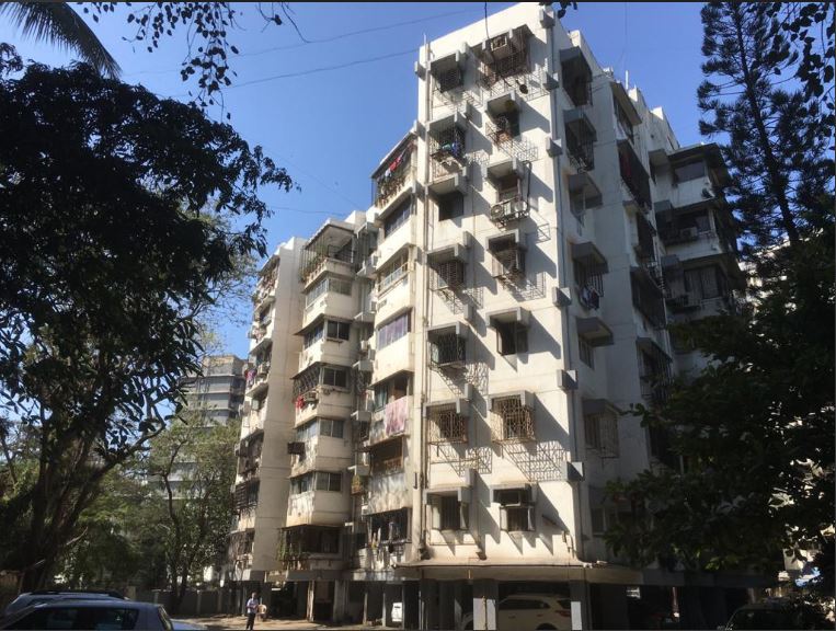 1.5 Semi-Furnished in Mitra parivar , bandra east